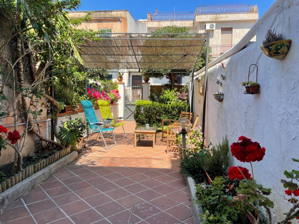 Vila Da Sophie Mondello Exteriér fotografie